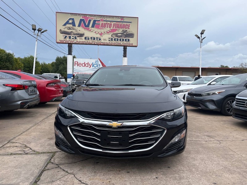 Chevrolet Malibu Vehicle Image 02