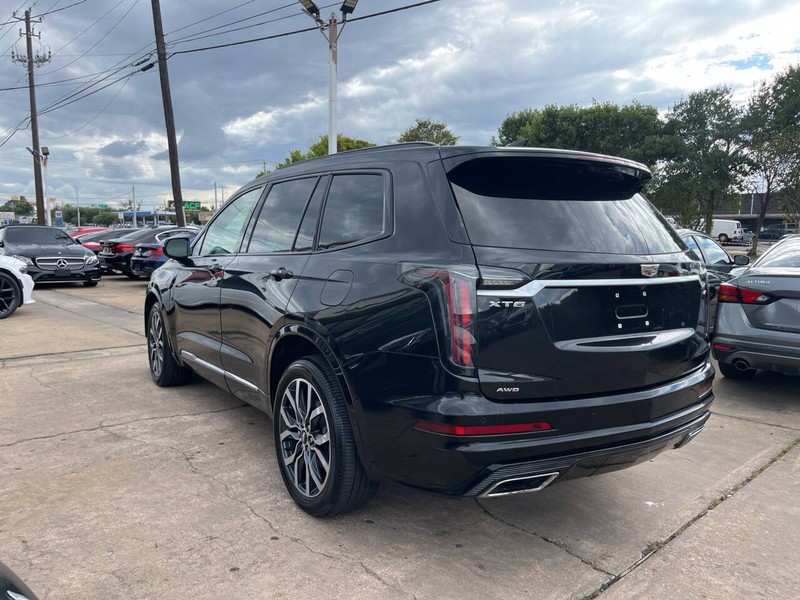Cadillac XT6 Vehicle Image 03