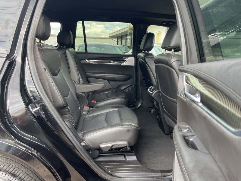 Cadillac XT6 Vehicle Image 11