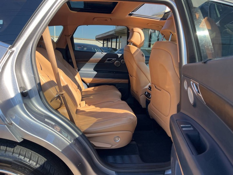 Genesis GV80 Vehicle Image 11