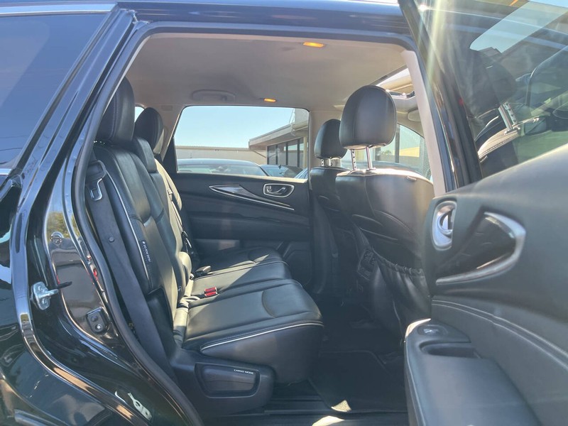 INFINITI QX60 Vehicle Image 11