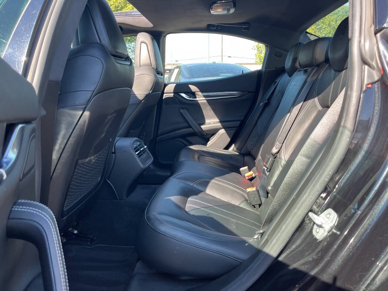 Maserati Ghibli Vehicle Image 08