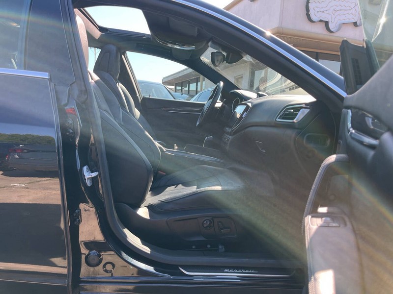 Maserati Ghibli Vehicle Image 10