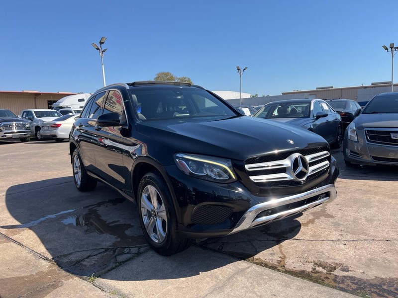 Mercedes-Benz GLC Vehicle Image 06