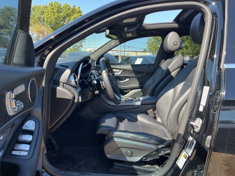 Mercedes-Benz GLC Vehicle Image 07