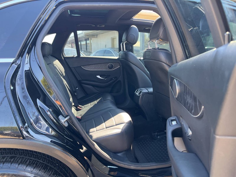 Mercedes-Benz GLC Vehicle Image 10