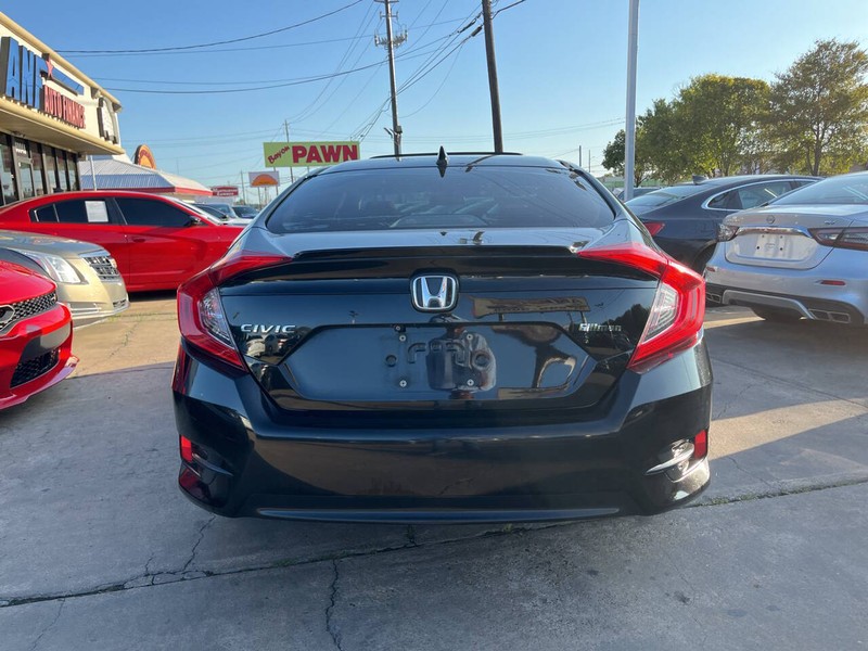 Honda Civic Sedan Vehicle Image 04