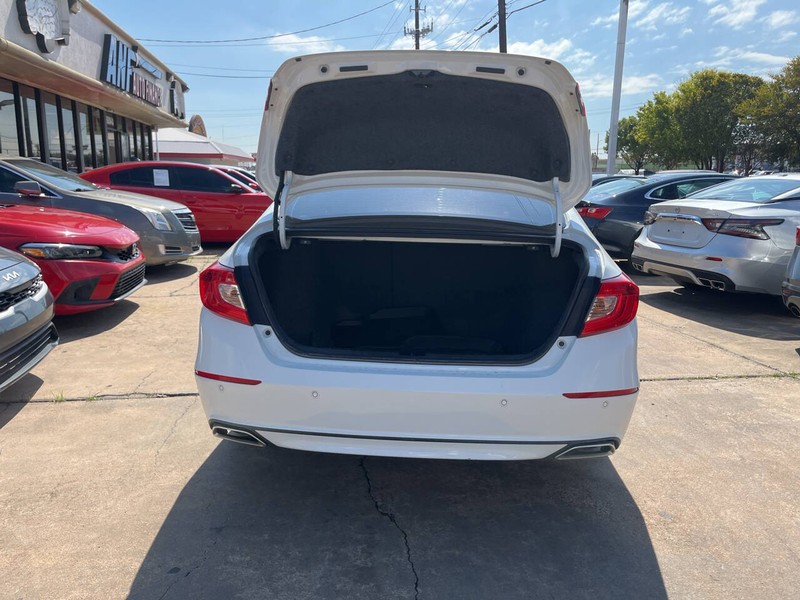 Honda Accord Sedan Vehicle Image 09