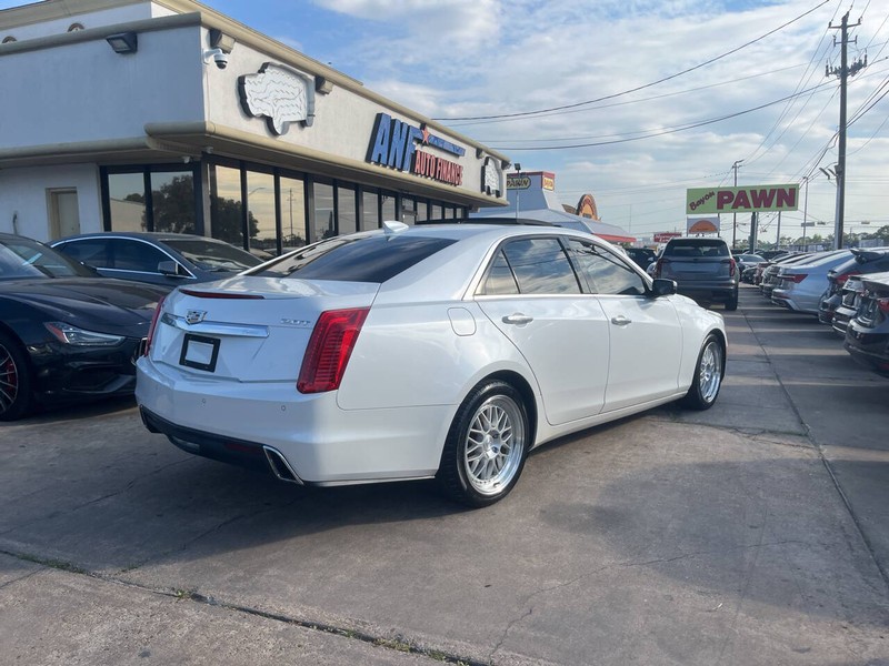 Cadillac CTS Sedan Vehicle Image 05