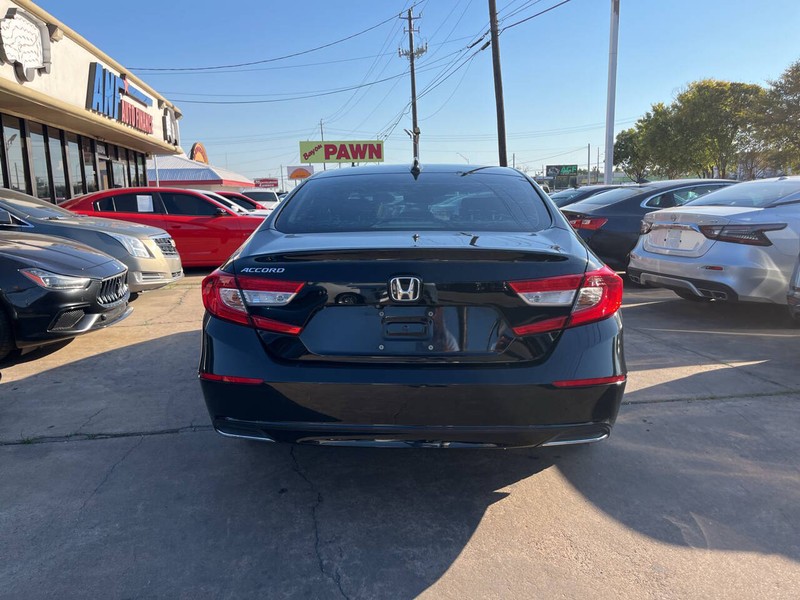 Honda Accord Sedan Vehicle Image 04