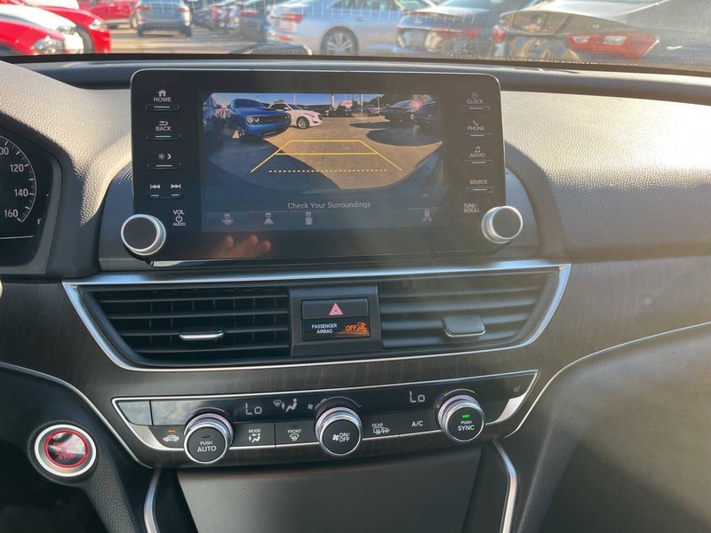 Honda Accord Sedan Vehicle Image 12