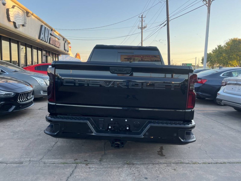 Chevrolet Silverado 1500 Vehicle Image 04