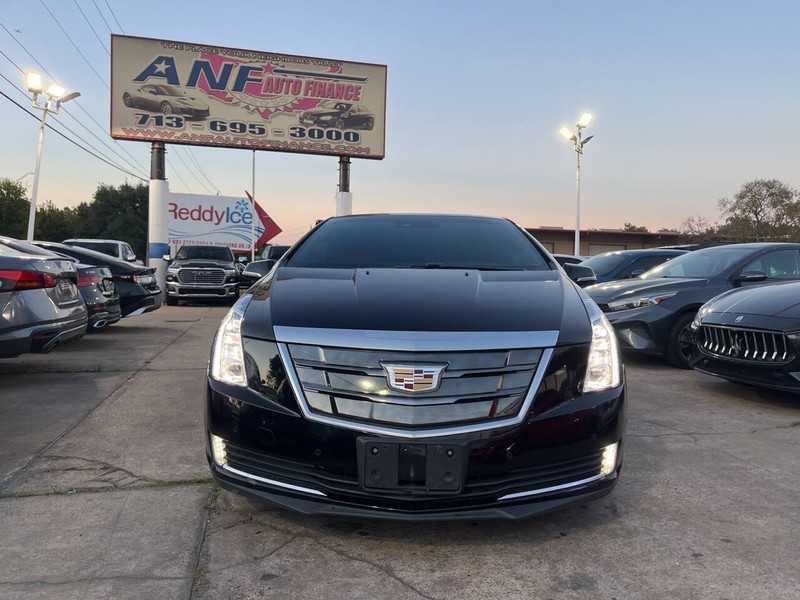Cadillac ELR Vehicle Image 02