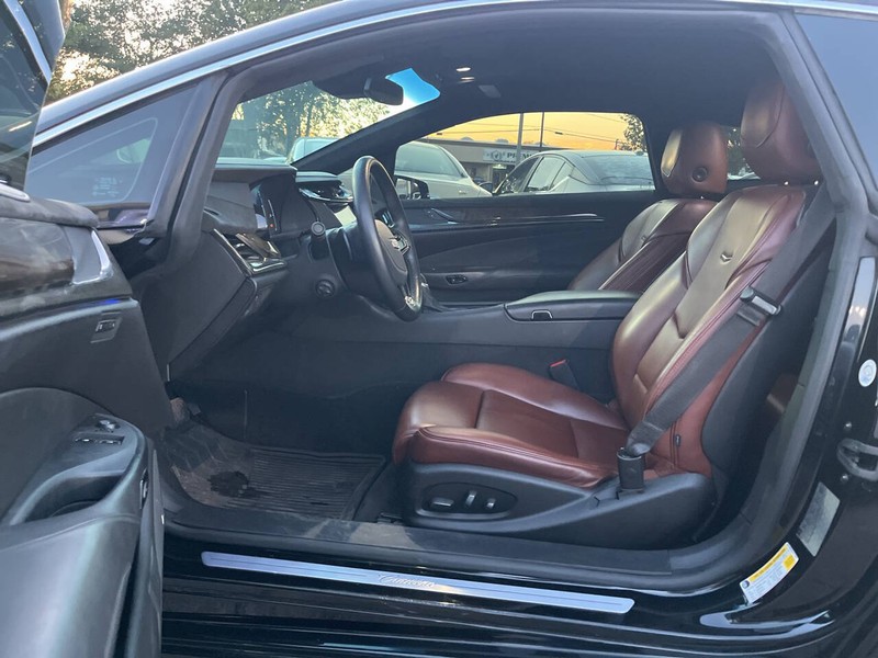 Cadillac ELR Vehicle Image 07
