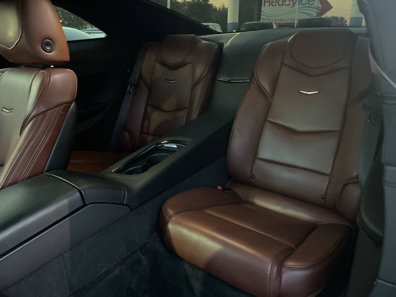 Cadillac ELR Vehicle Image 08