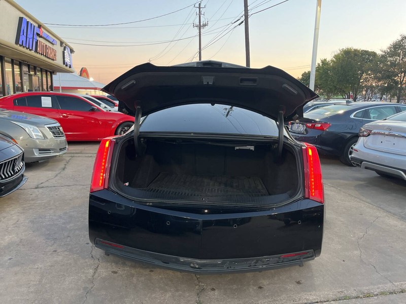 Cadillac ELR Vehicle Image 09