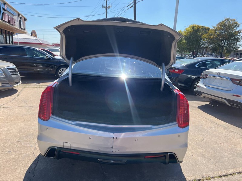 Cadillac CTS Vehicle Image 09