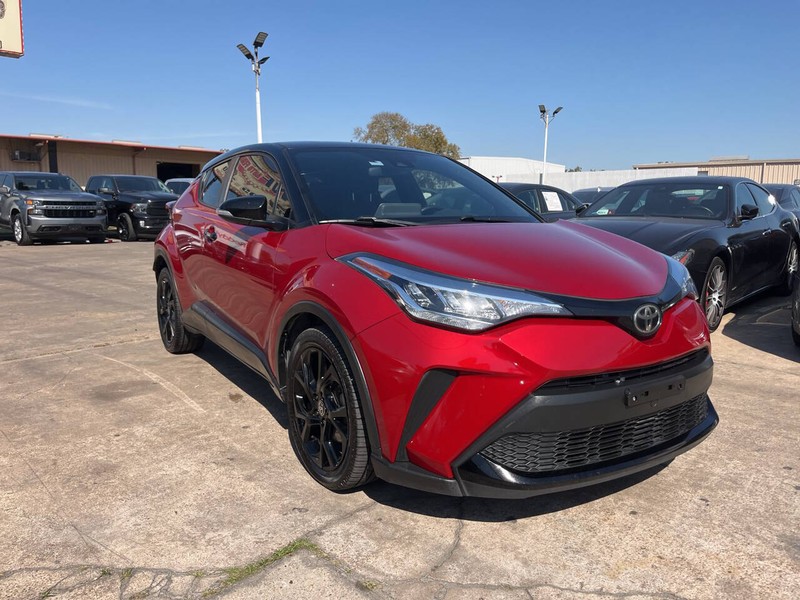 Toyota C-HR Vehicle Image 06