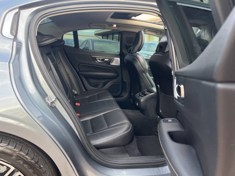 Volvo S60 Vehicle Image 10