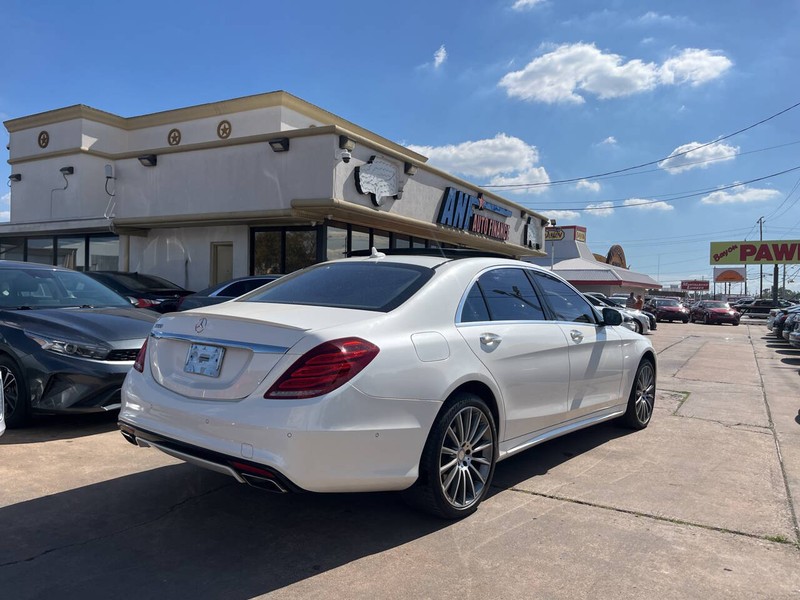 Mercedes-Benz S-Class Vehicle Image 05