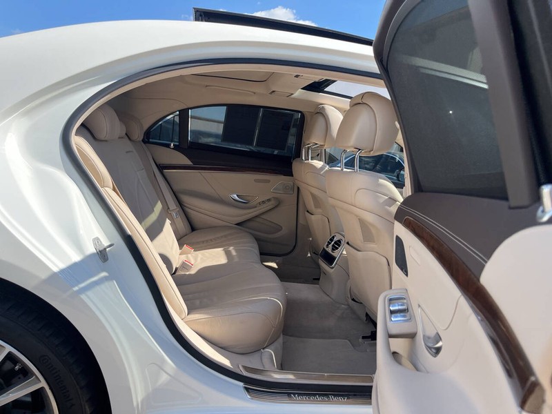 Mercedes-Benz S-Class Vehicle Image 10