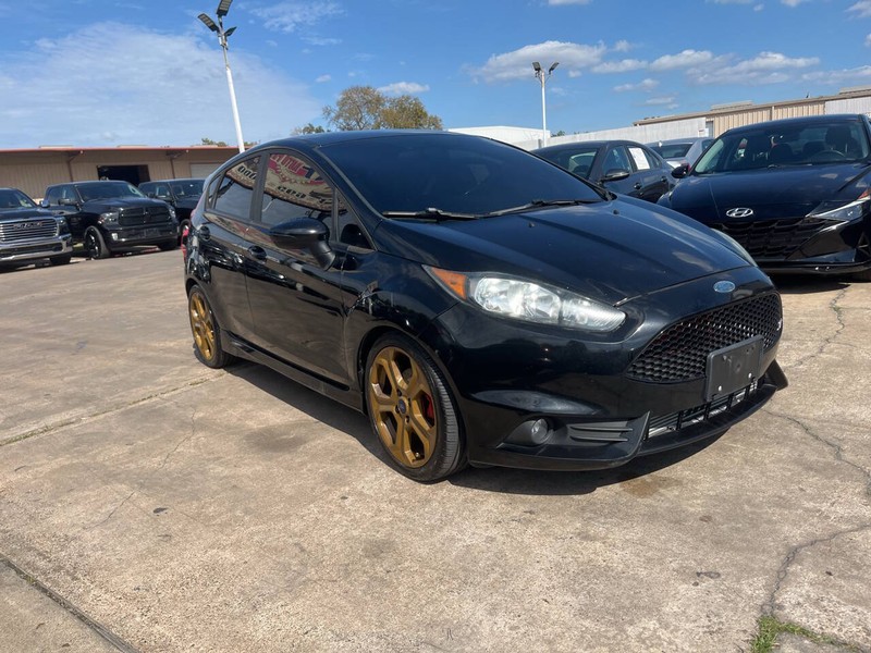 Ford Fiesta Hatchback Vehicle Image 06