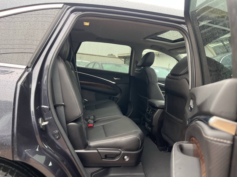 Acura MDX Vehicle Image 11
