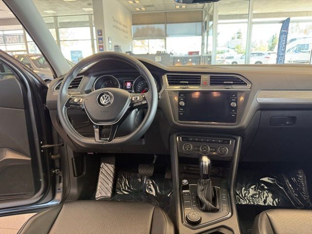 Volkswagen Tiguan Vehicle Full-screen Gallery Image 25