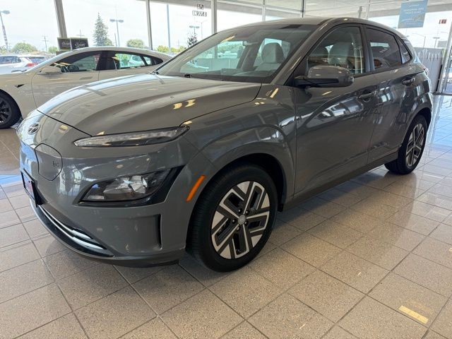 Hyundai Kona Electric Vehicle Full-screen Gallery Image 06