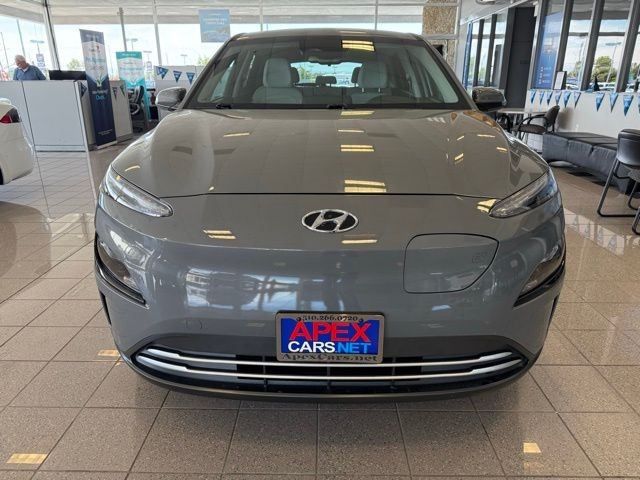 Hyundai Kona Electric Vehicle Full-screen Gallery Image 07