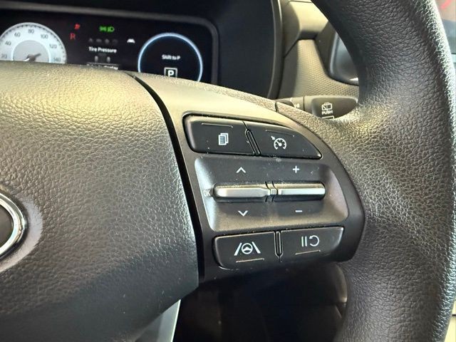 Hyundai Kona Electric Vehicle Full-screen Gallery Image 17