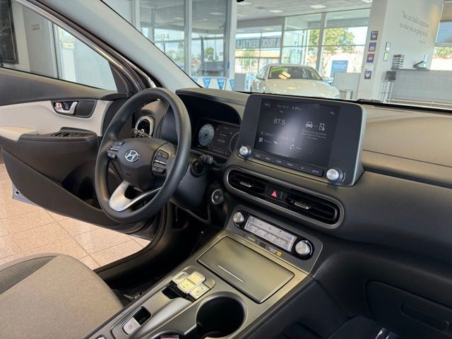 Hyundai Kona Electric Vehicle Full-screen Gallery Image 26