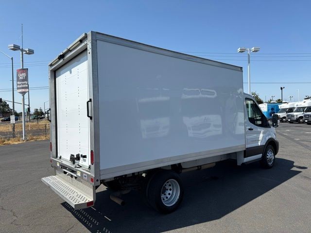 Ford Transit Chassis Vehicle Full-screen Gallery Image 03