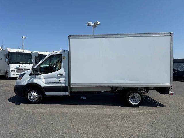 Ford Transit Chassis Vehicle Full-screen Gallery Image 06