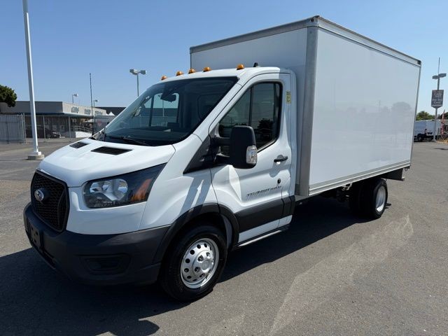 Ford Transit Chassis Vehicle Full-screen Gallery Image 07