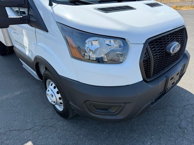 Ford Transit Chassis Vehicle Full-screen Gallery Image 09