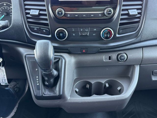 Ford Transit Chassis Vehicle Full-screen Gallery Image 15