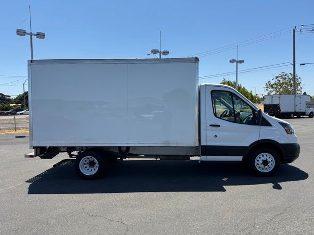 Ford Transit Chassis Vehicle Full-screen Gallery Image 02