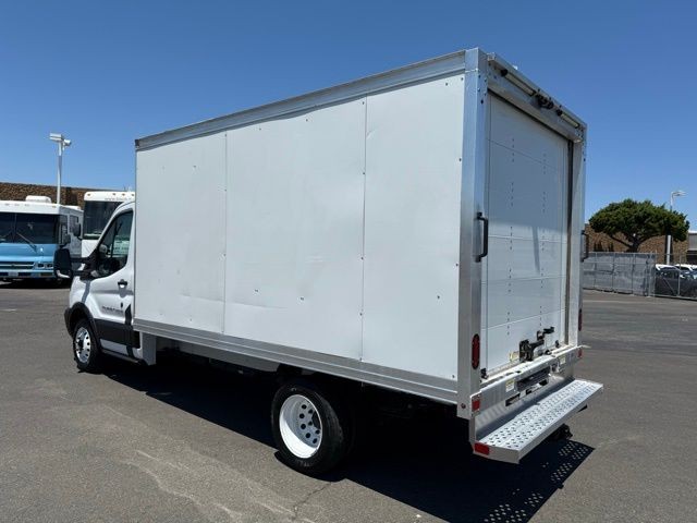 Ford Transit Chassis Vehicle Full-screen Gallery Image 05