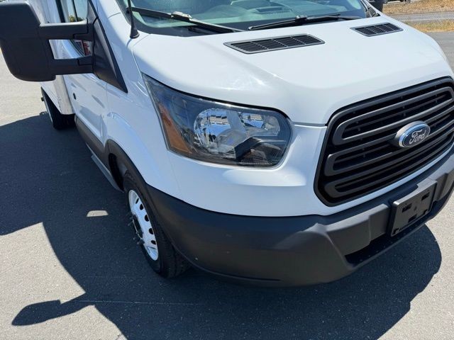 Ford Transit Chassis Vehicle Full-screen Gallery Image 09