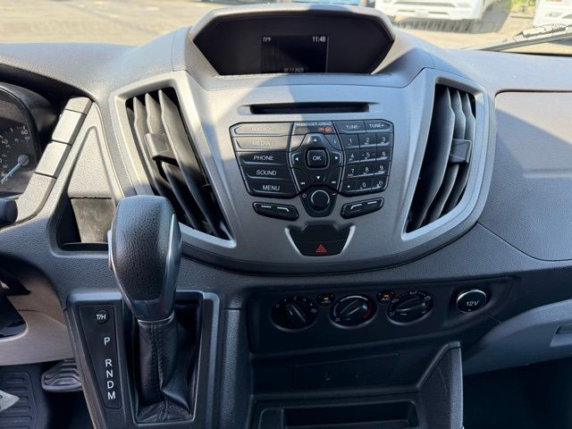 Ford Transit Chassis Vehicle Full-screen Gallery Image 15