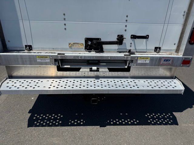 Ford Transit Chassis Vehicle Full-screen Gallery Image 22