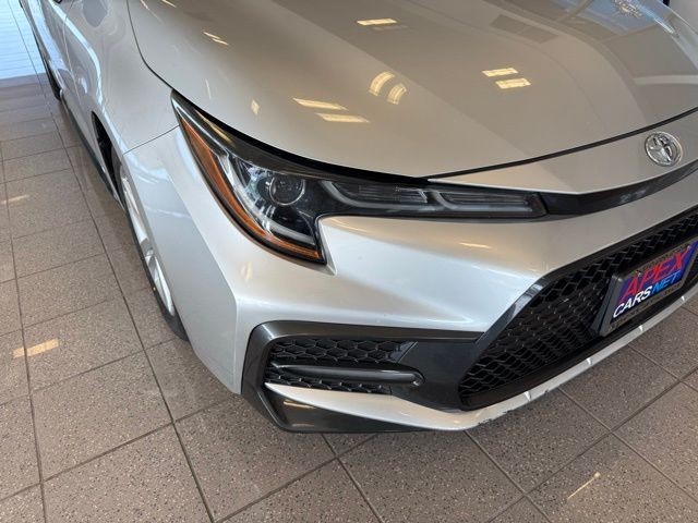 Toyota Corolla Vehicle Full-screen Gallery Image 08