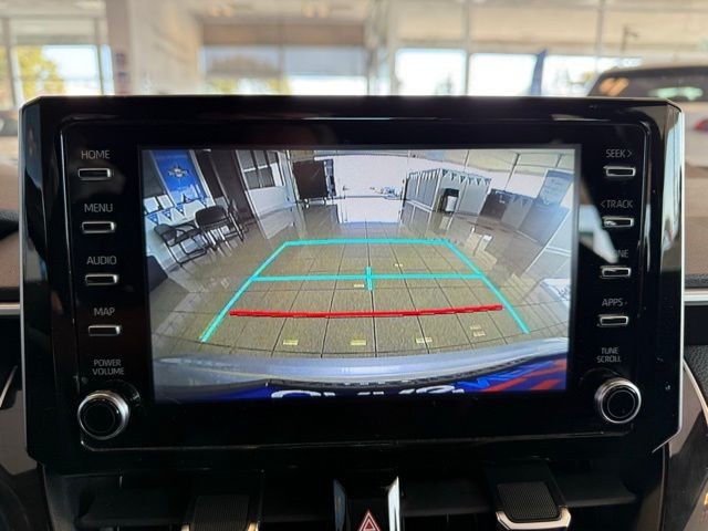 Toyota Corolla Vehicle Full-screen Gallery Image 14