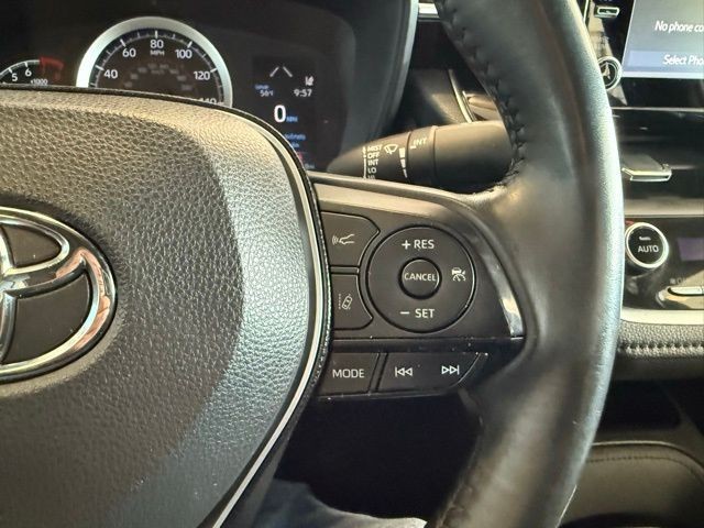 Toyota Corolla Vehicle Full-screen Gallery Image 17