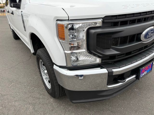 Ford Super Duty F-250 SRW Vehicle Full-screen Gallery Image 10