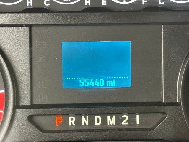 Ford Super Duty F-250 SRW Vehicle Full-screen Gallery Image 15