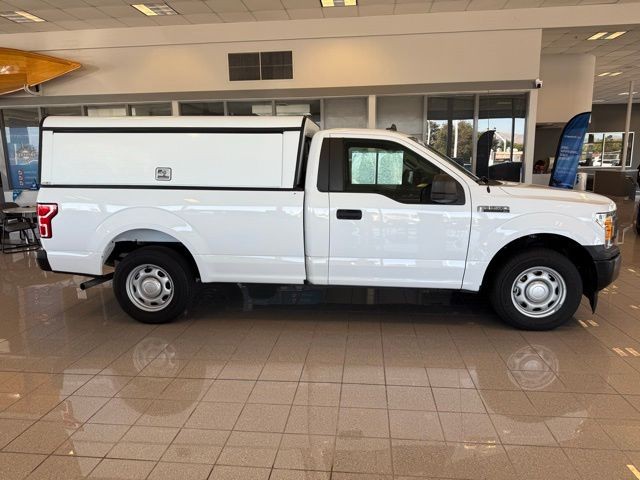 Ford F-150 Vehicle Full-screen Gallery Image 02