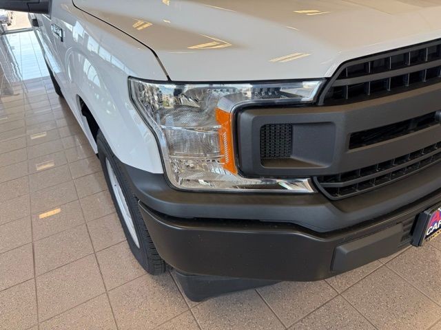 Ford F-150 Vehicle Full-screen Gallery Image 08