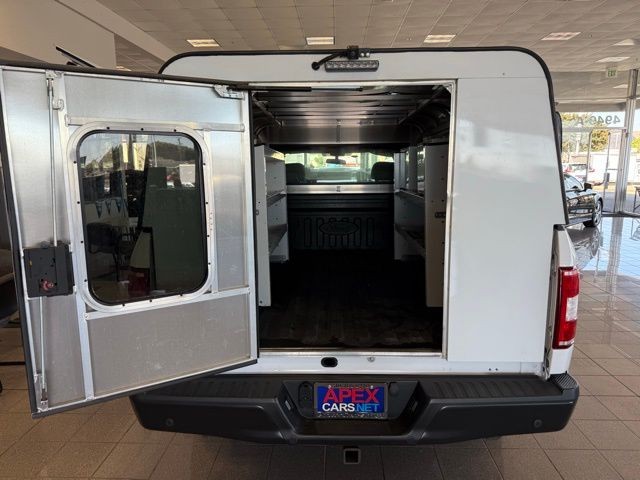 Ford F-150 Vehicle Full-screen Gallery Image 22